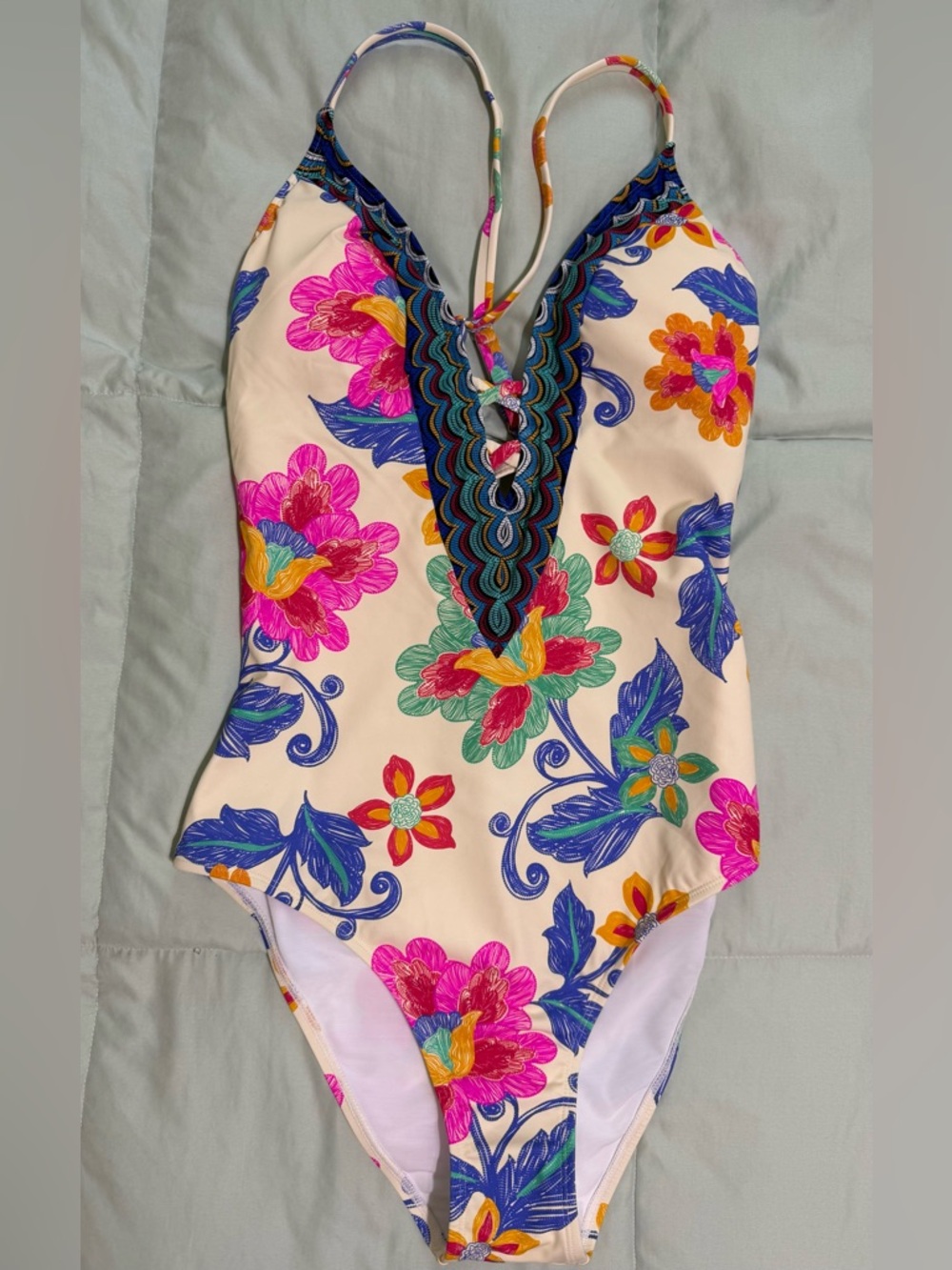 Cupshe Cream One-Piece Swimsuit with Multicolor Floral Print, size medium, NWT